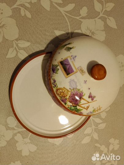 Блинница с крышкой agness