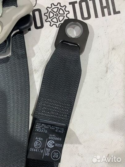 Ремень безопасности задний правый Toyota Rav4 A40