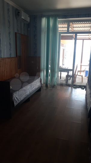 Комната 50 м², 1/2 эт.