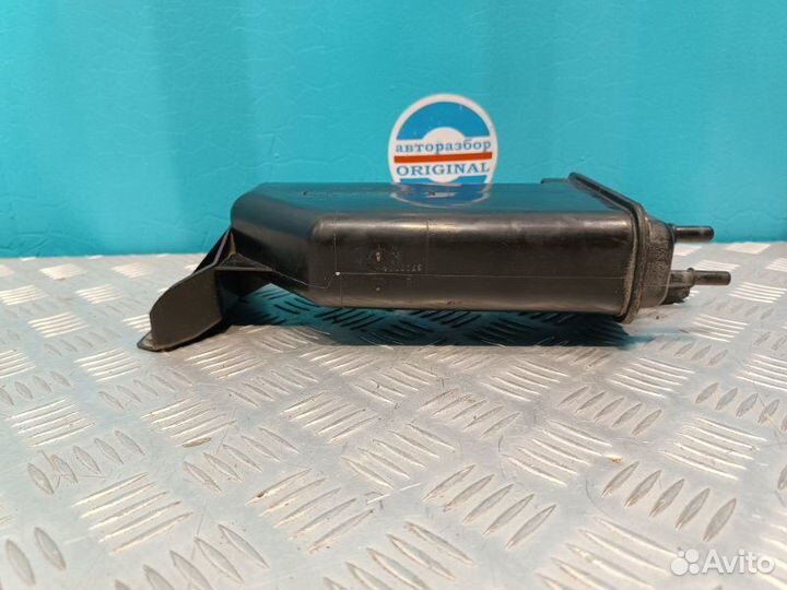 Абсорбер топливного бака Volkswagen Passat B7 1.4