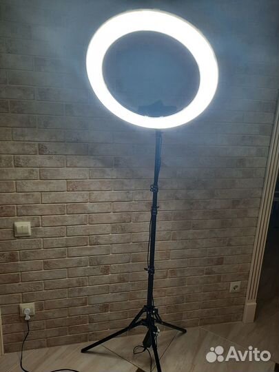 Профессиональная кольцевая лампа