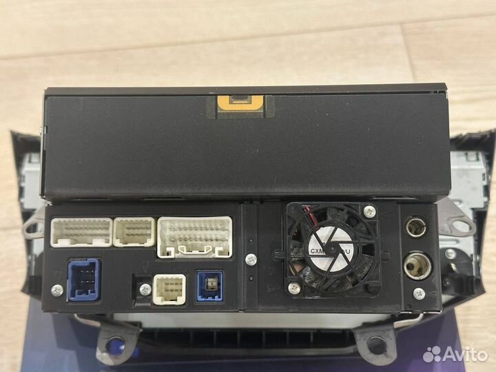 Магнитола Lexus RX400h