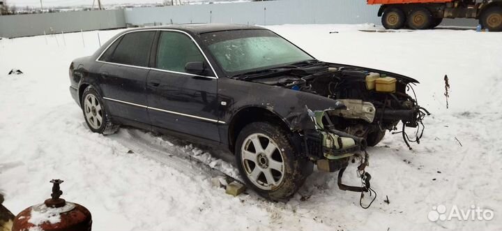 Запчасти на audi А8 д2