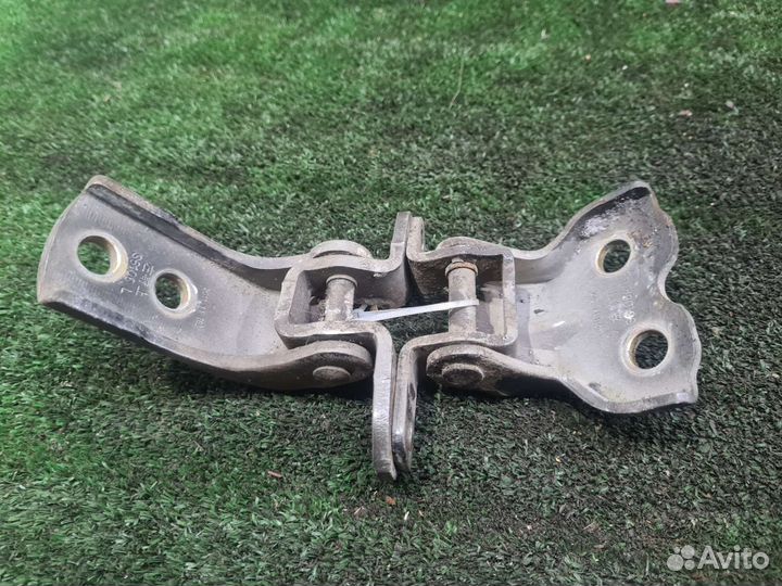 Петля двери передняя левая Lifan X60