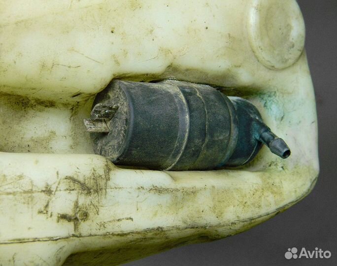 Бачок омывателя Audi 80 B3