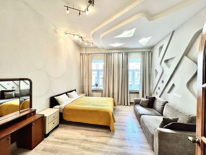 4-к. квартира, 140 м², 2/4 эт.