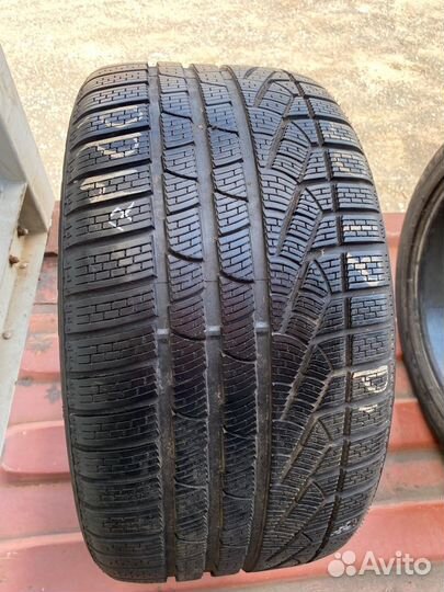 Pirelli Winter Sottozero II 285/40 R19