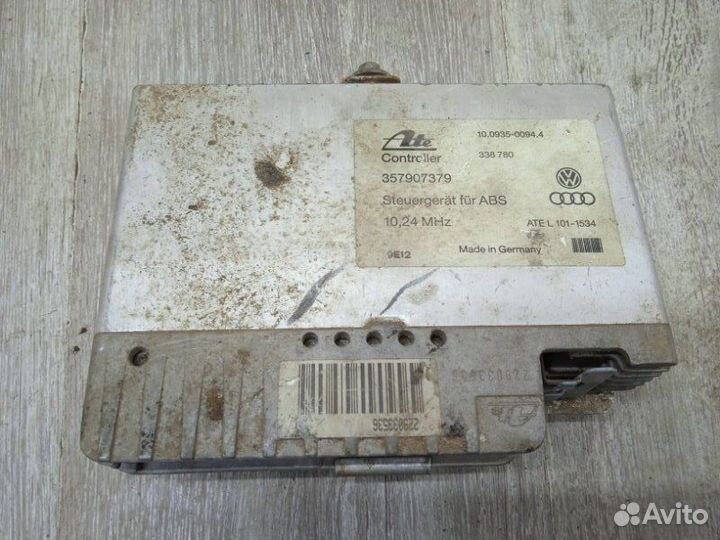 Блок управления abs Volkswagen Passat B3 1993