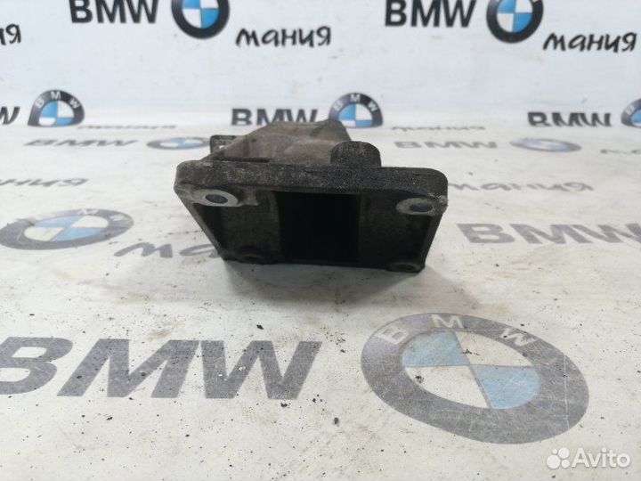 Кронштейн двигателя Bmw X5 E53 M54B30 2004