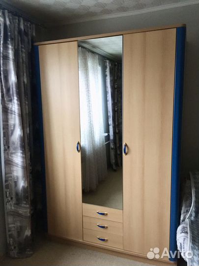 Жилая комната для школьника