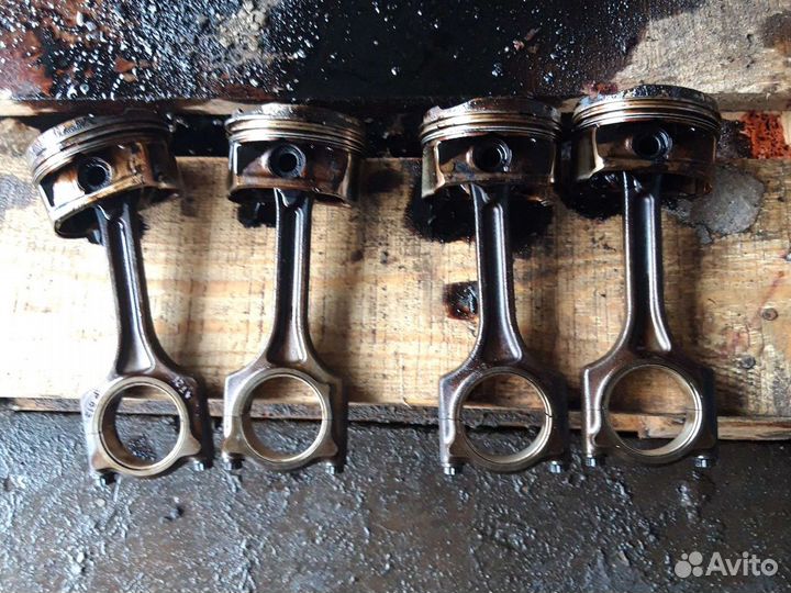 Шатун с поршнем Citroen c4 1.6 120 л.с