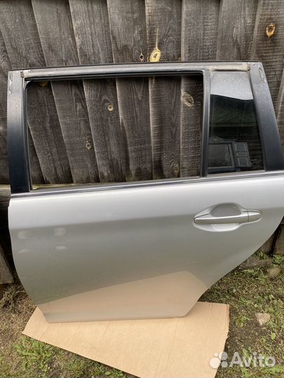 Дверь левая задняя