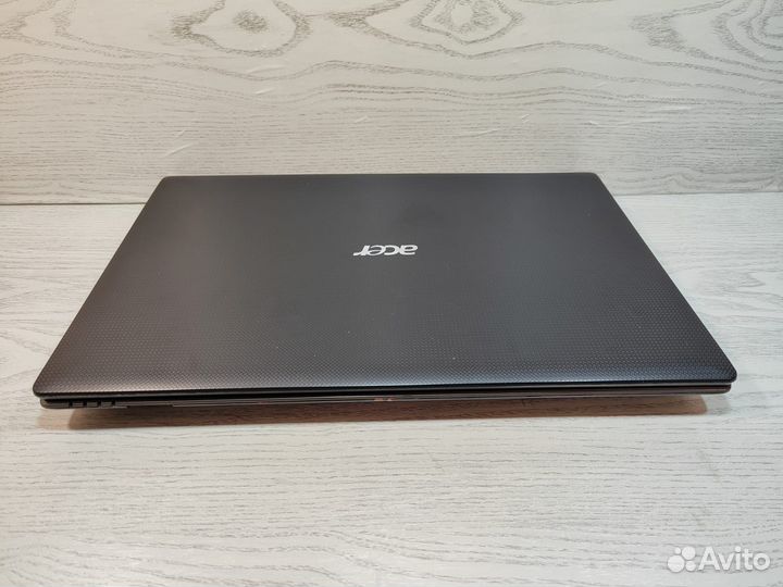 Большой Acer 17'3/6озу/SSD256/i3-2330m