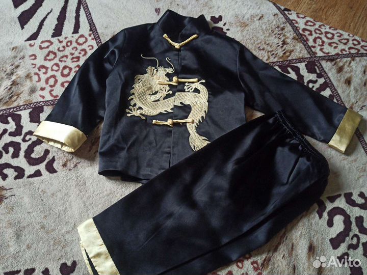 Китайский костюм