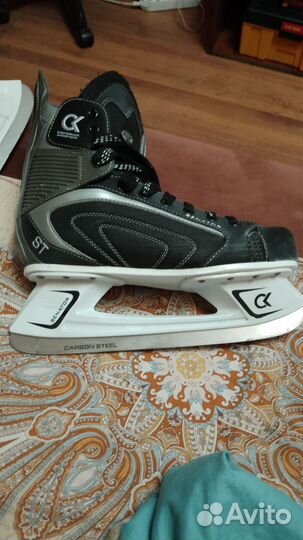 Коньки хоккейныe senator
