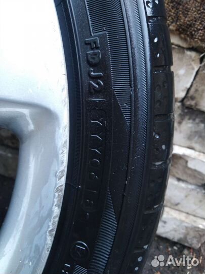 Yokohama BluEarth AE50 225/40 R19