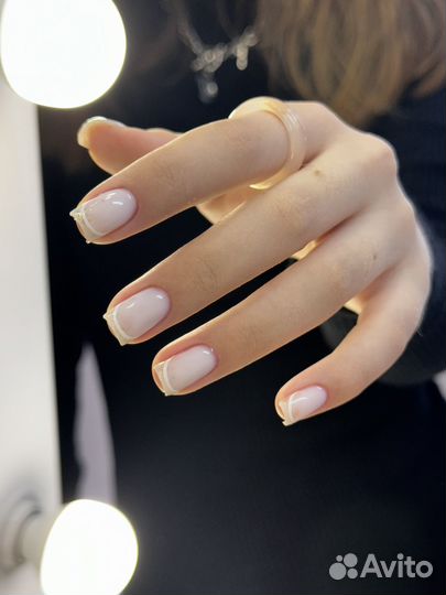 Модель на маникюр, наращивание ногтей