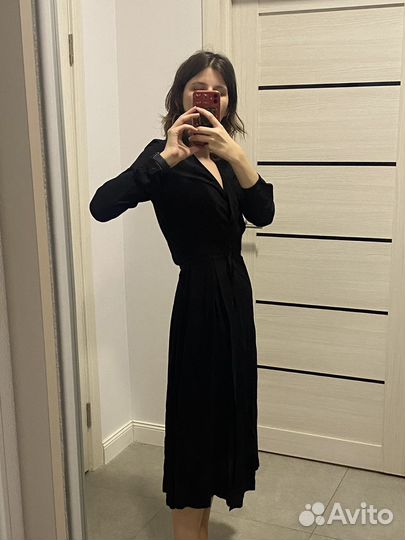 Черное платье Uniqlo