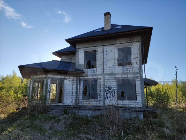 Дача 415 м² на участке 15 сот.