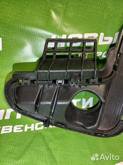 Рамка фары противотуманной Kia Rio 4 2017