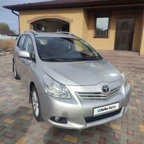 Toyota Verso 1.8 CVT, 2012, 230 000 км, с пробегом, цена 1 300 000 руб.