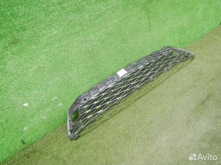 Б/У Б/У Решетка радиатора нижняя Lexus NX