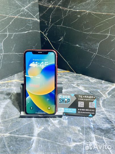 iPhone XR 64 GB Red Б/У
