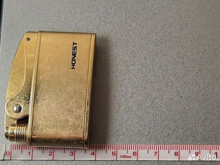 Бензиновая зажигалка honest