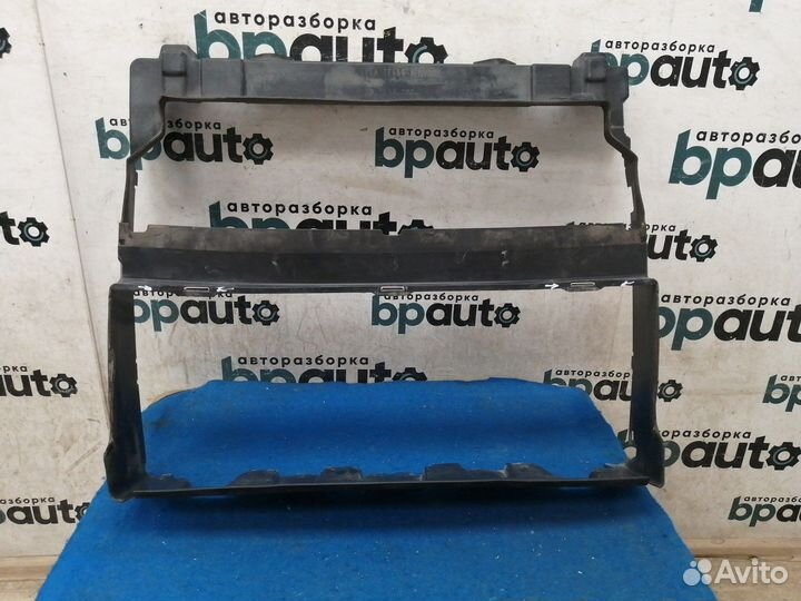 Воздуховод радиатора сpla8C464A Land Rover