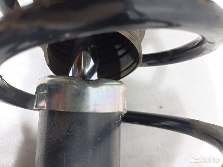 Амортизатор передний правый (2006-2013) Suzuki SX4