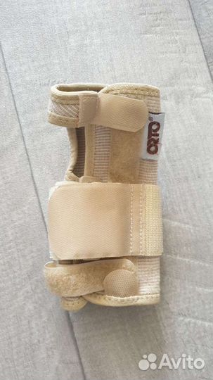 Бандаж на лучезапястный сустав