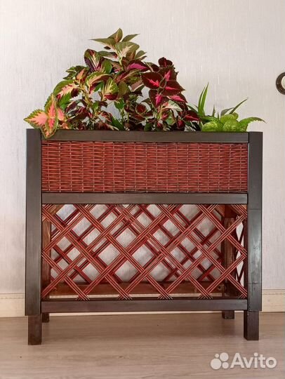 Кашпо.Вазон. Ящик для цветов,Контейнер. Клумба