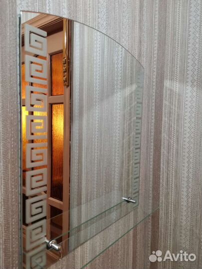 Зеркало с полочкой бу