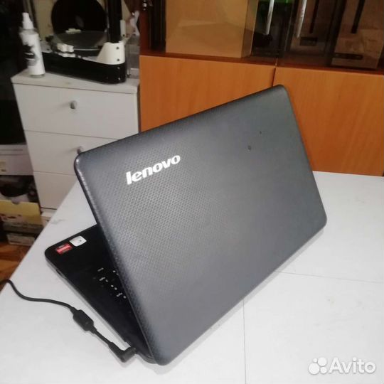 Lenovo G555