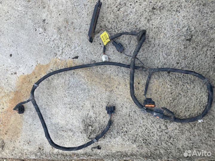 Проводка заднего бампера Хедай Элантра 5 MD