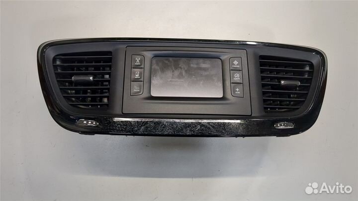 Дисплей компьютера Chrysler Pacifica, 2017