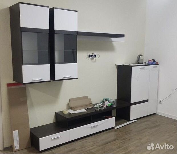 Стенка в гостиную