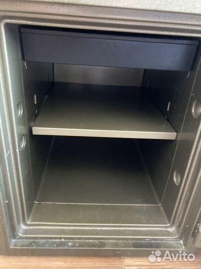 Сейф Трезор Diplomat 125DK