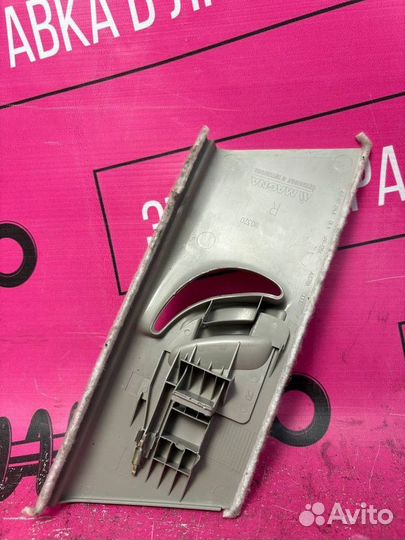 Обшивка стойки задней правой Audi Q7