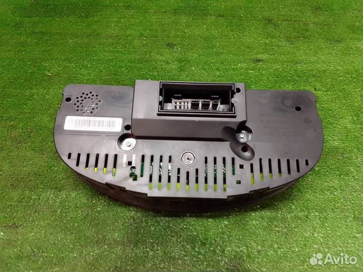 Панель приборов VW Tiguan 2007-2011