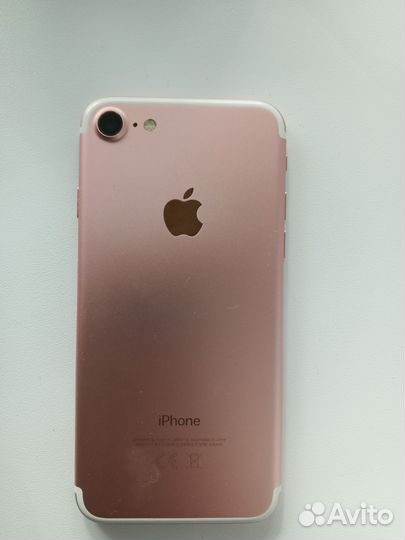 Телефон iPhone 7 на 32 гига