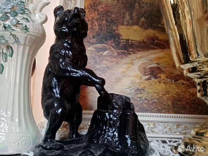 Чугунная каминная статуэтка