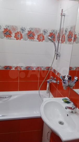 3-к. квартира, 85 м², 2/10 эт.