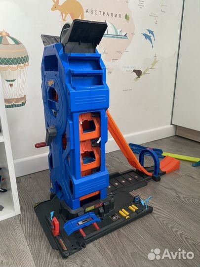 Hot wheels city мега-гараж ftb68