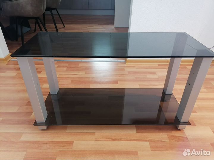 Стеклянная тумба под тв