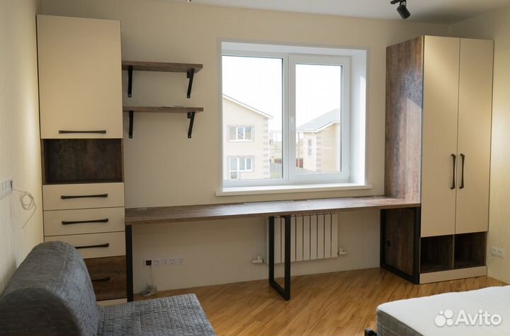 Рабочая зона у окна