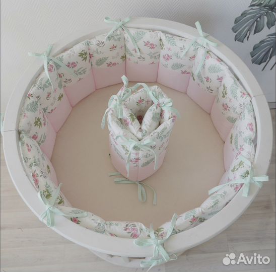 Бортики в детскую кроватку новые