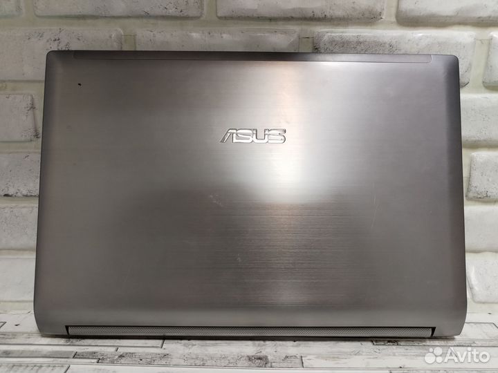 Ноутбук Asus на i7