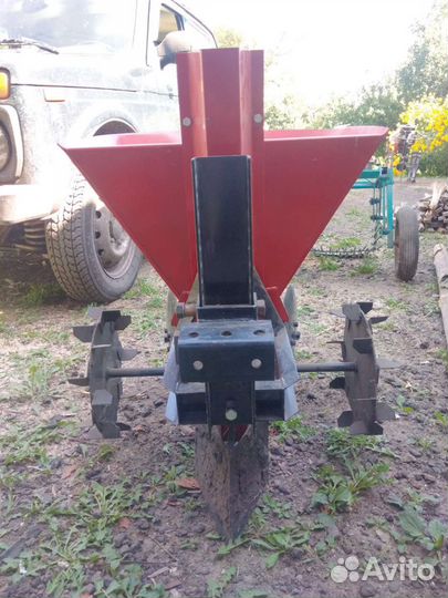 Картофелесажалка и картофелекапалка к мотоблоку