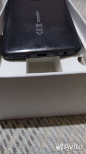 Xiaomi Redmi 8, 4/64 ГБ